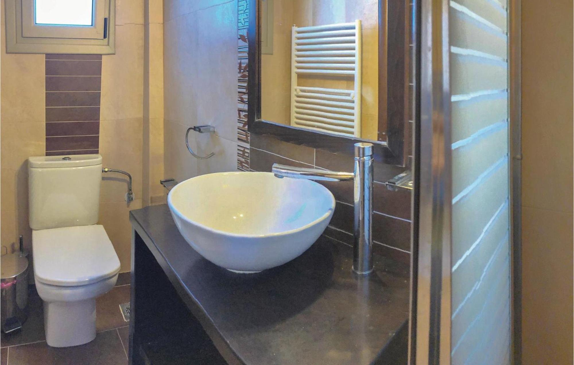 Amazing Home In Koroni With Wifi Luaran gambar