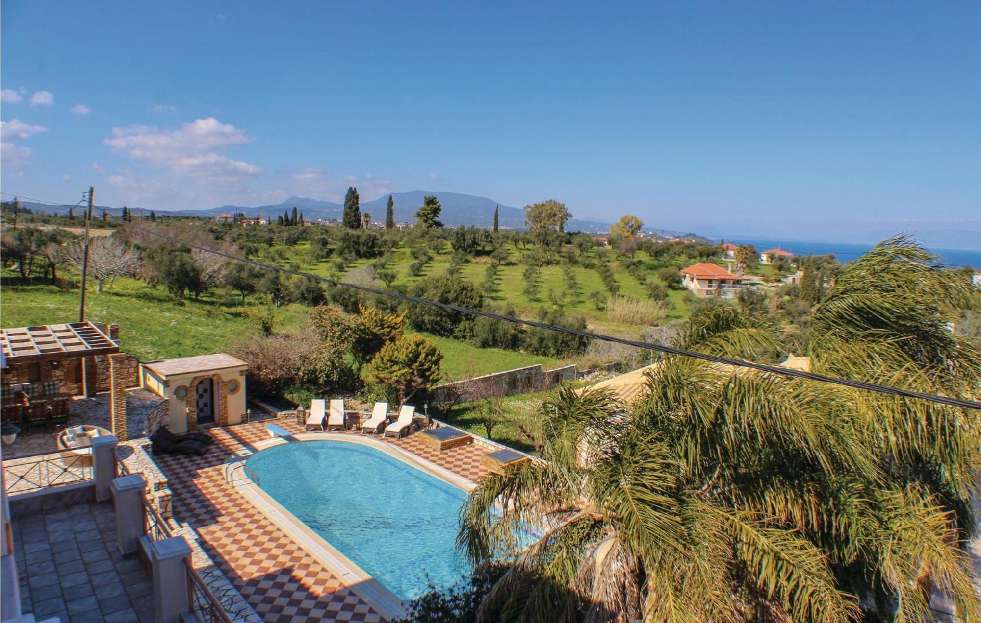 Amazing Home In Koroni With Wifi Luaran gambar