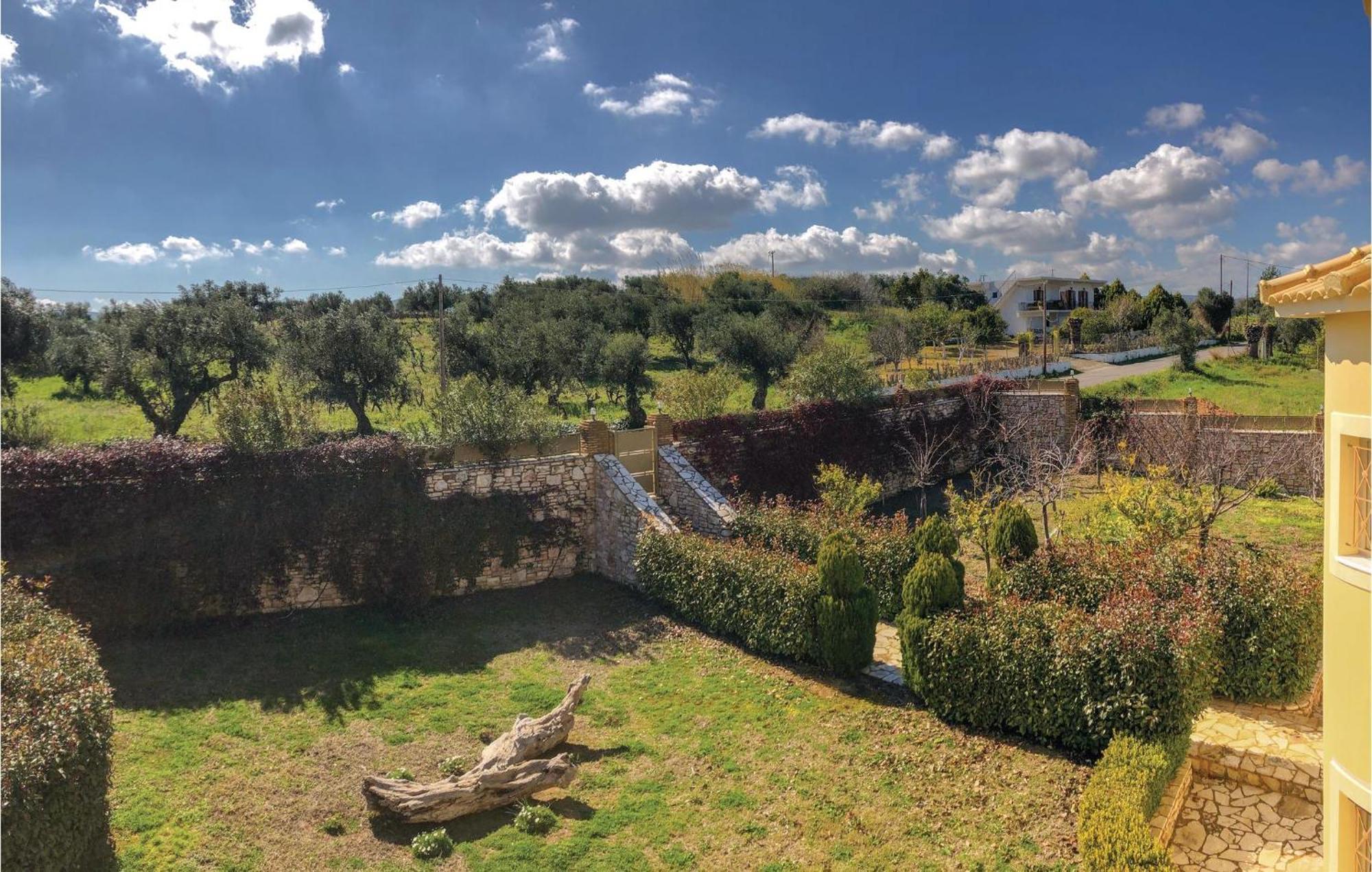 Amazing Home In Koroni With Wifi Luaran gambar