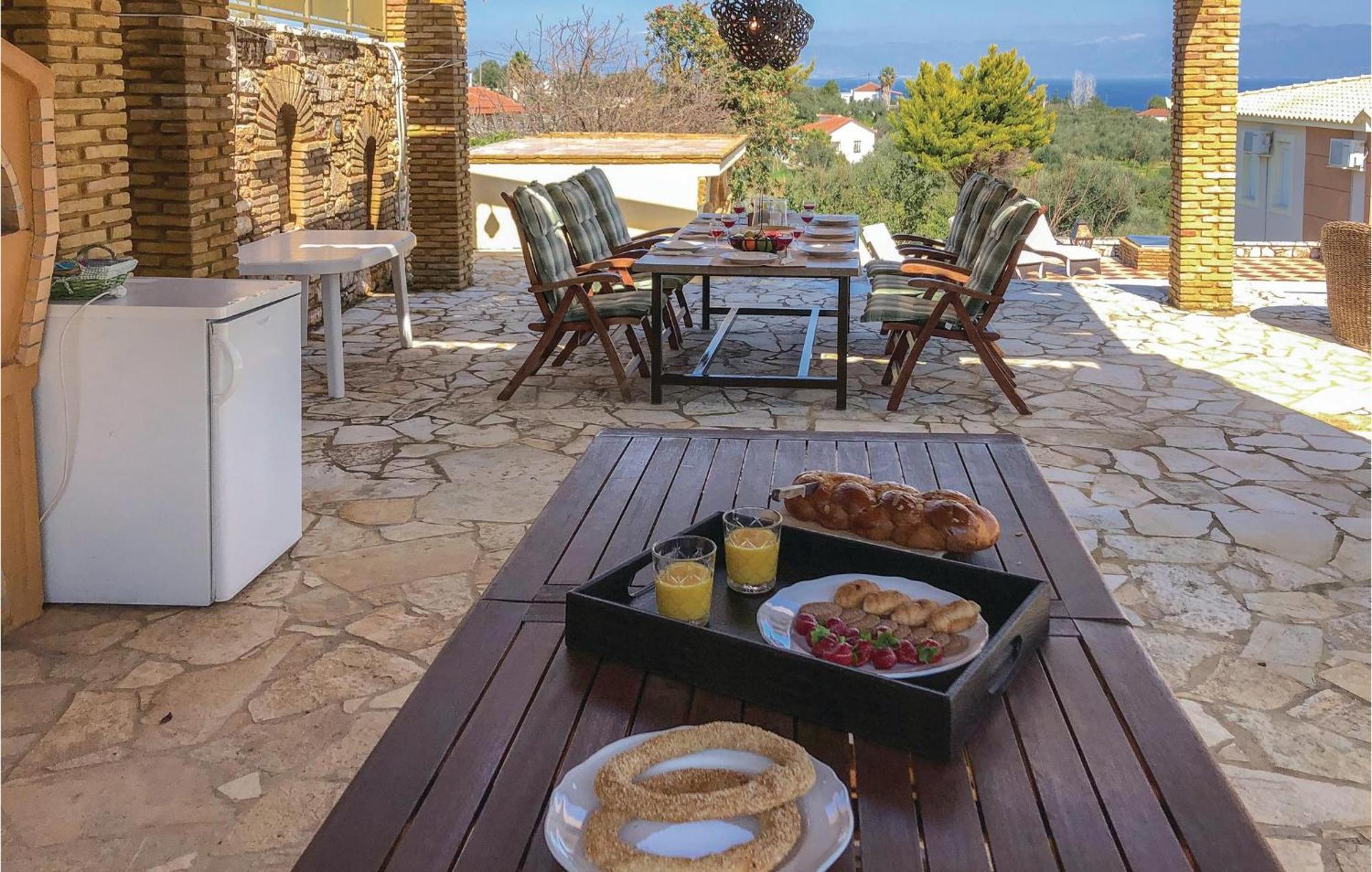 Amazing Home In Koroni With Wifi Luaran gambar